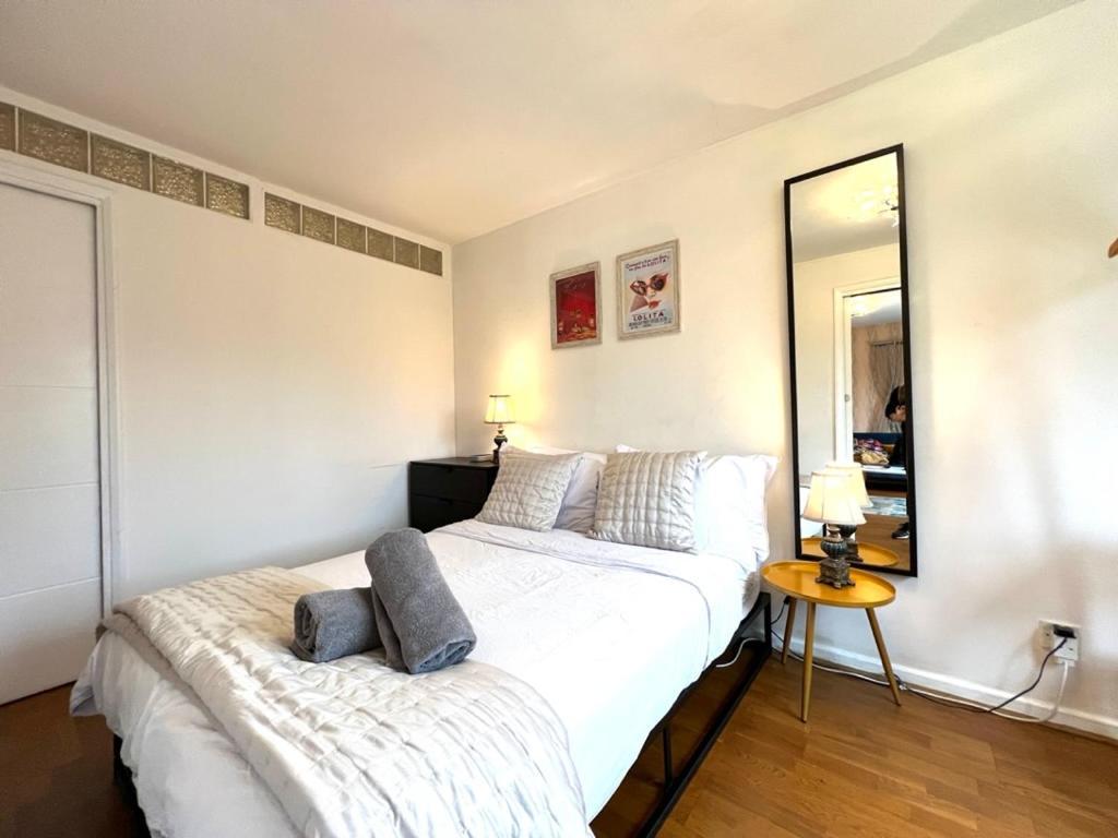 Great 2 Bedrooms Apartment 15 Mins From The Centre لندن المظهر الخارجي الصورة